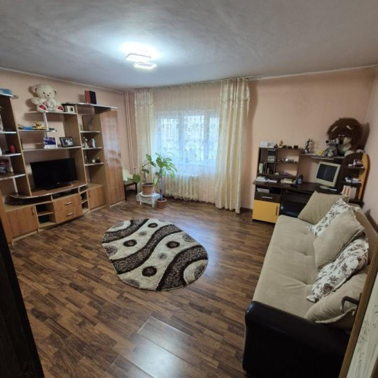 Vanzari Apartamente 3 camere Bucuresti DECEBAL